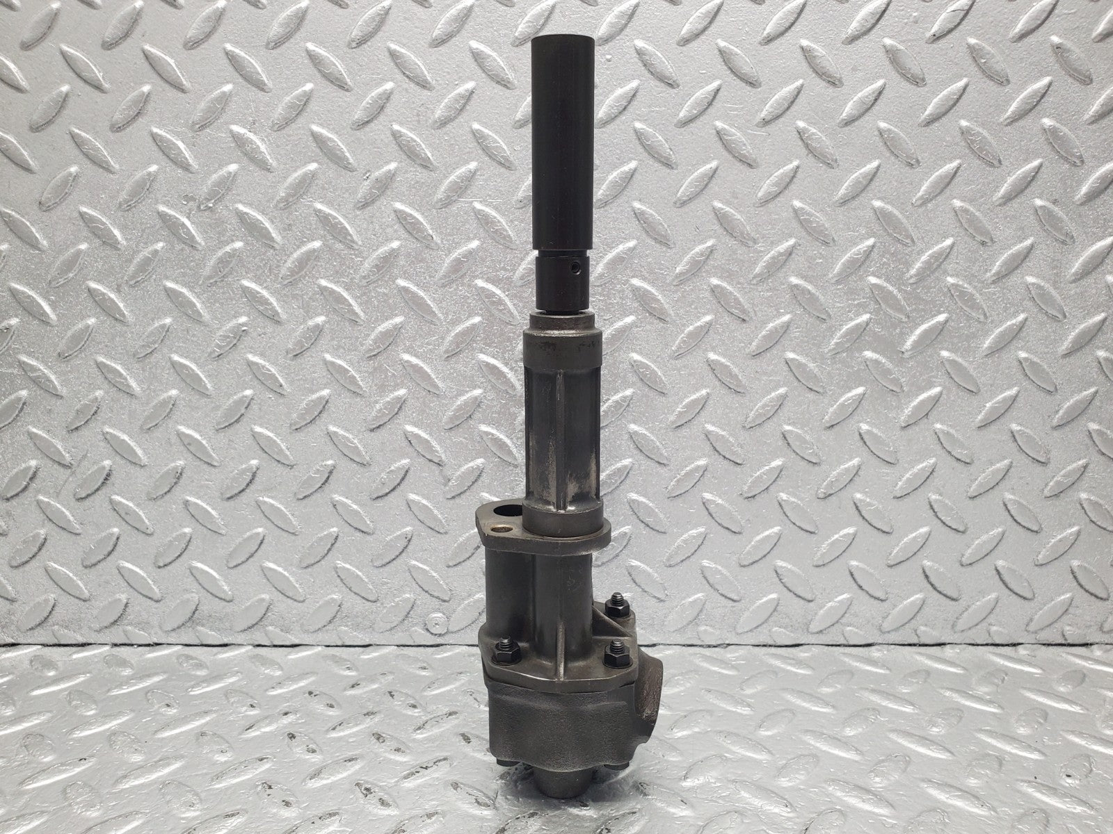 W112 oil pump used OEM