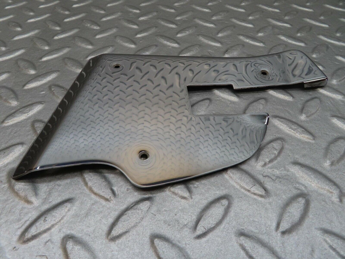 13976 Mercedes-Benz C107 280SLC Right Door Chrome Cover
