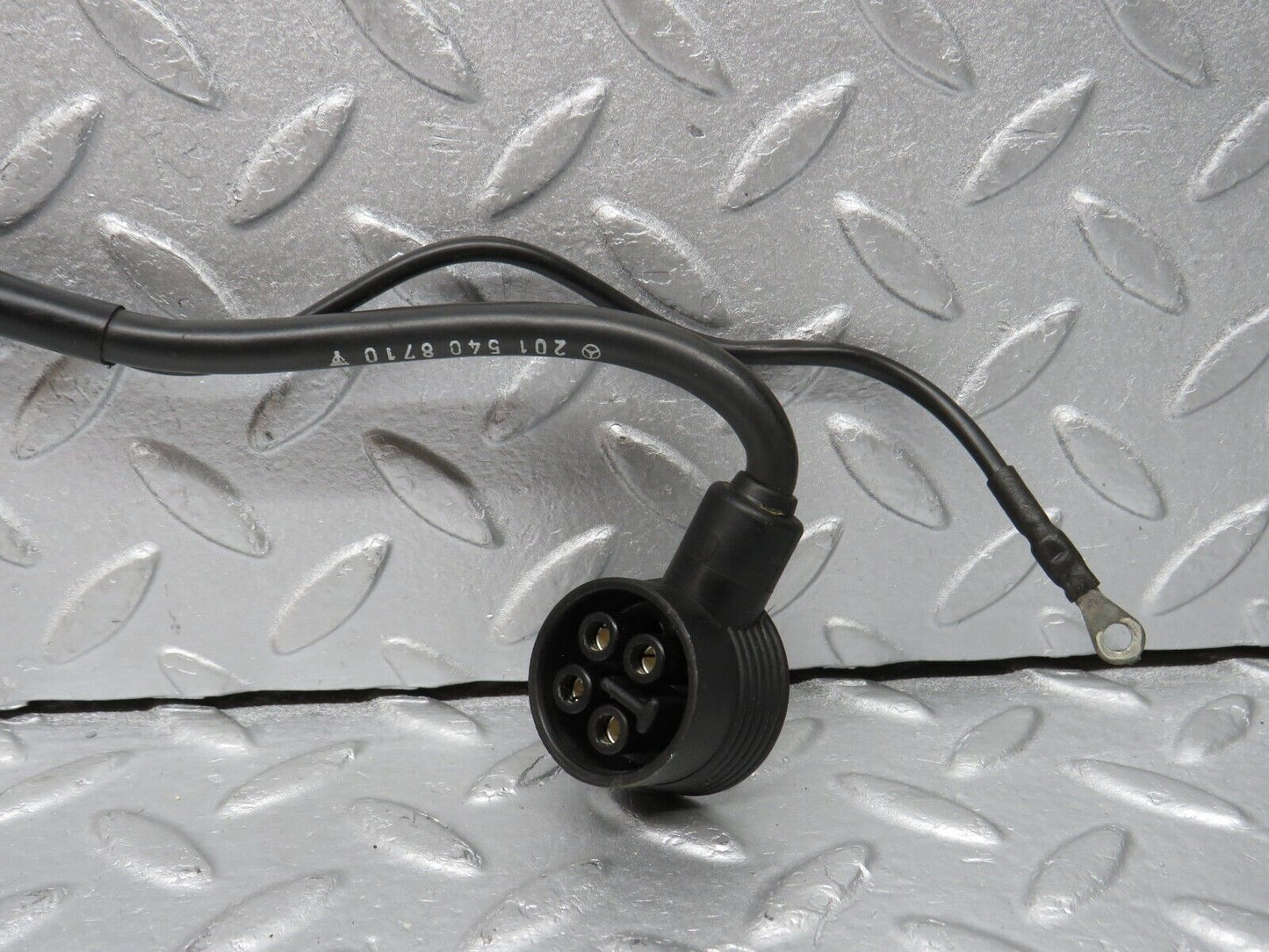 38870 Mercedes-Benz W201 190E Ignition Coil Cable Wire 2015408710