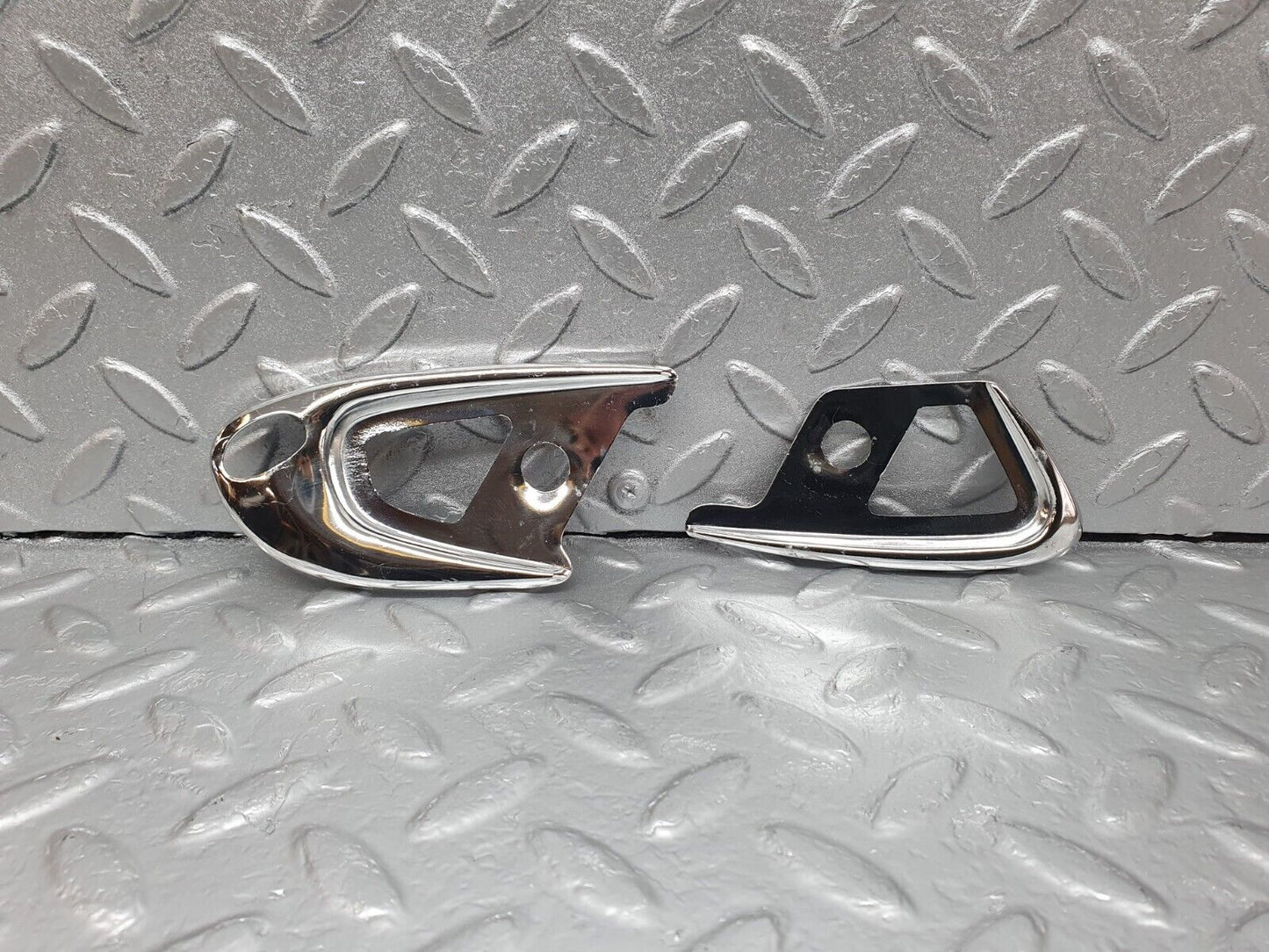 43099 Mercedes-Benz W111 220S Interior Door Handle Chrome Right