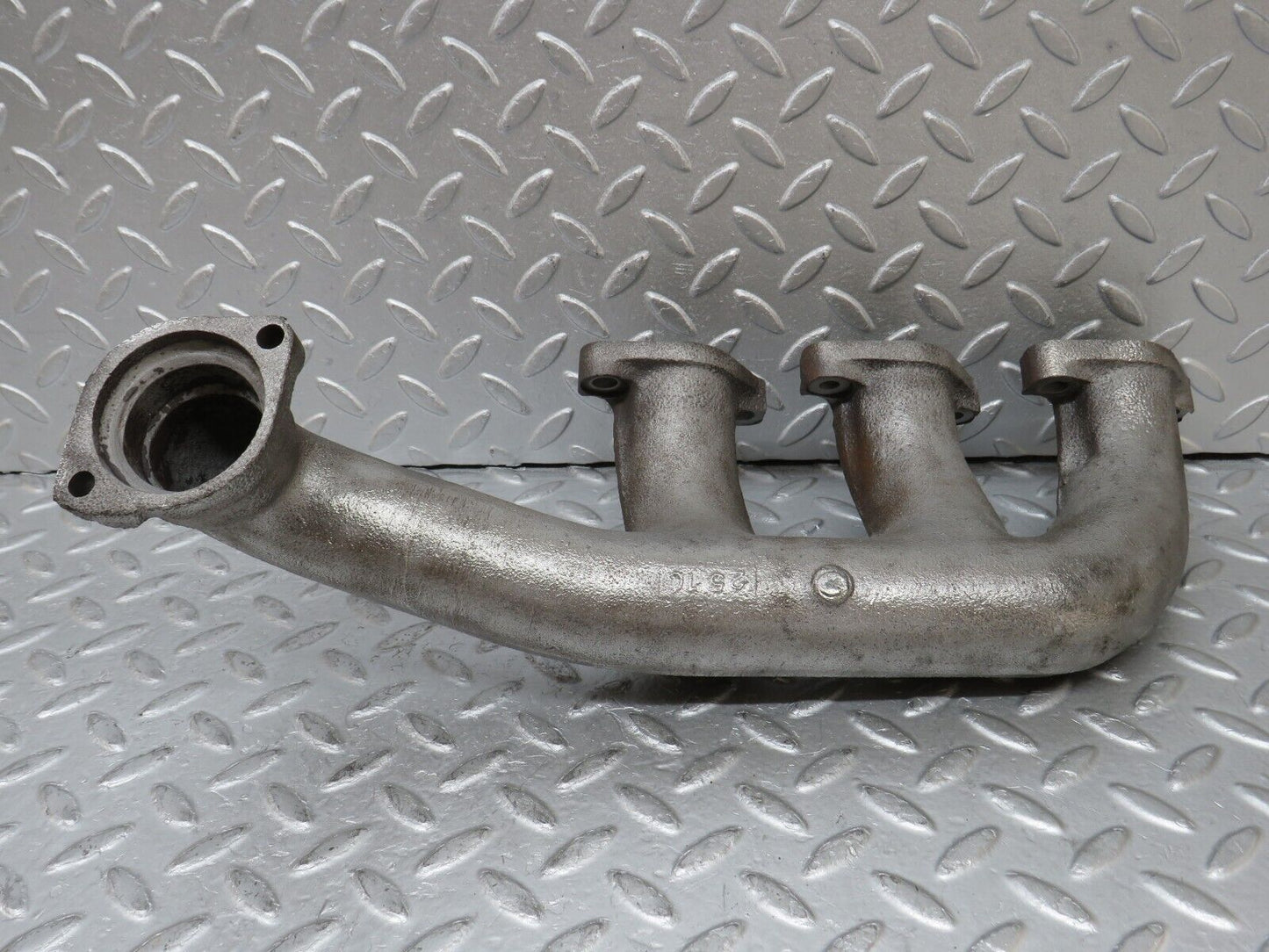 35563 Mercedes-Benz R107 280SL Coupe Exhaust Manifold 4-6 1101429502