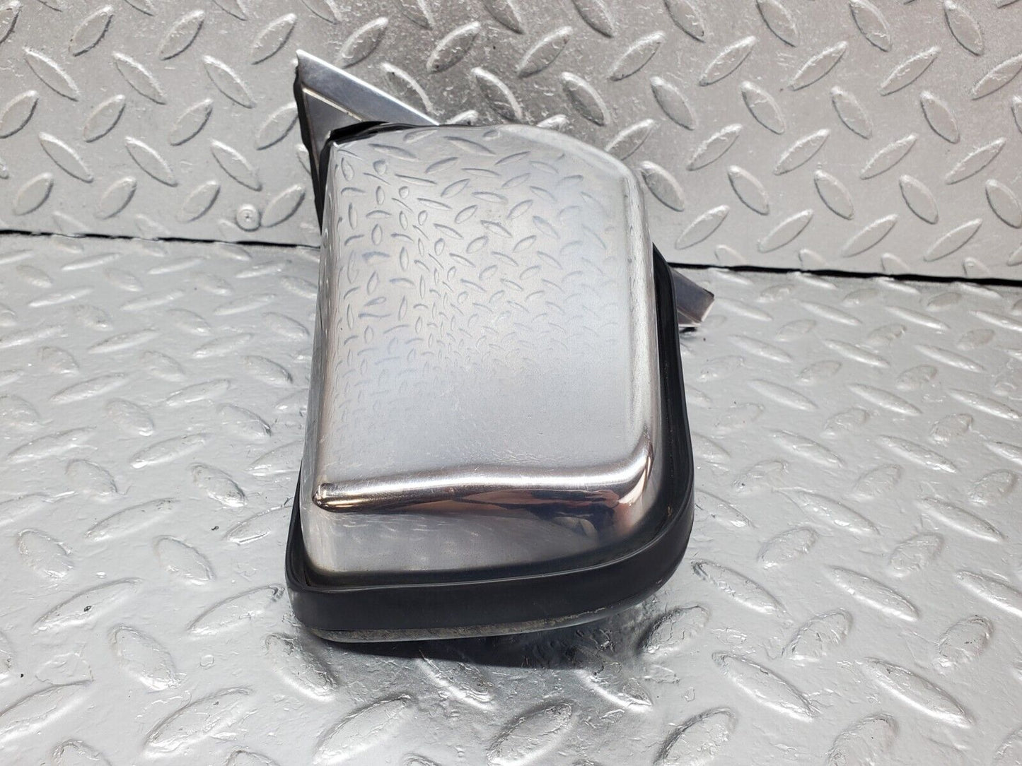 44527 Mercedes-Benz W123 280E Electric Wing Mirror Left 1238111141 1238110541 1238110361