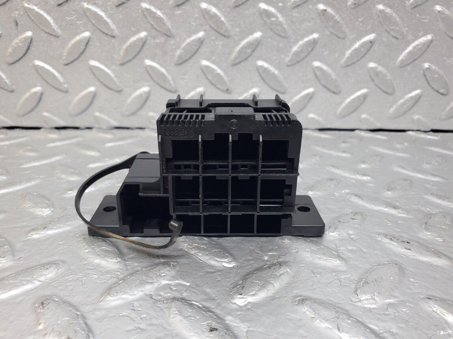 44623 Mercedes-Benz W124 220E Diagnostic Connector 1295455540 1295450003
