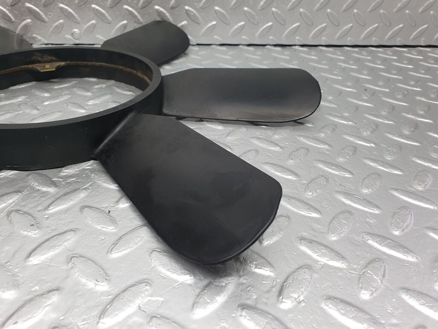 42294 Mercedes-Benz R129 320SL Coupe Engine Cooling Fan 1032000623