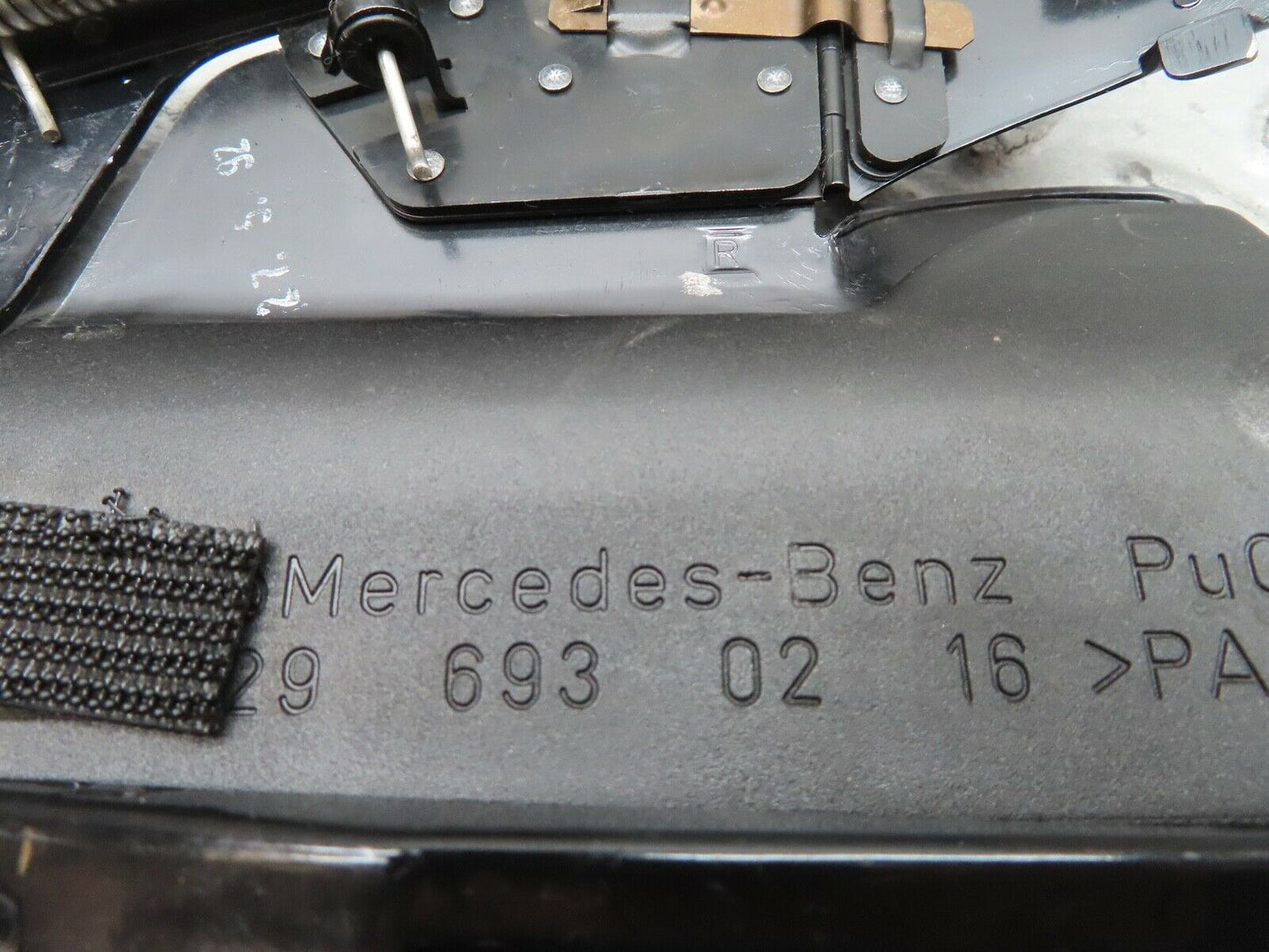 17180 Mercedes-Benz R129 300SL Coupe Roof Flap Cover Trim Right 1296930216