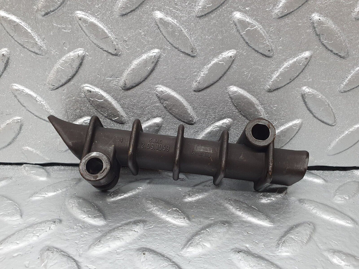 44067 Mercedes-Benz C123 230CE Coupe Timing Chain Guide Rail 2.09.1059