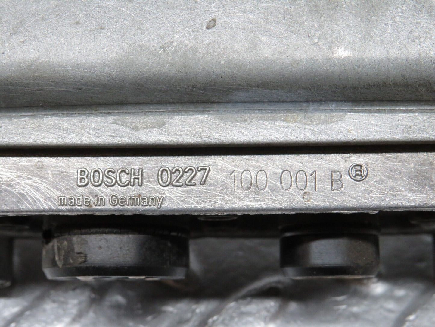 4957 Mercedes-Benz R107 350SL Coupe Ignition Control Unit Bosch 0227100001