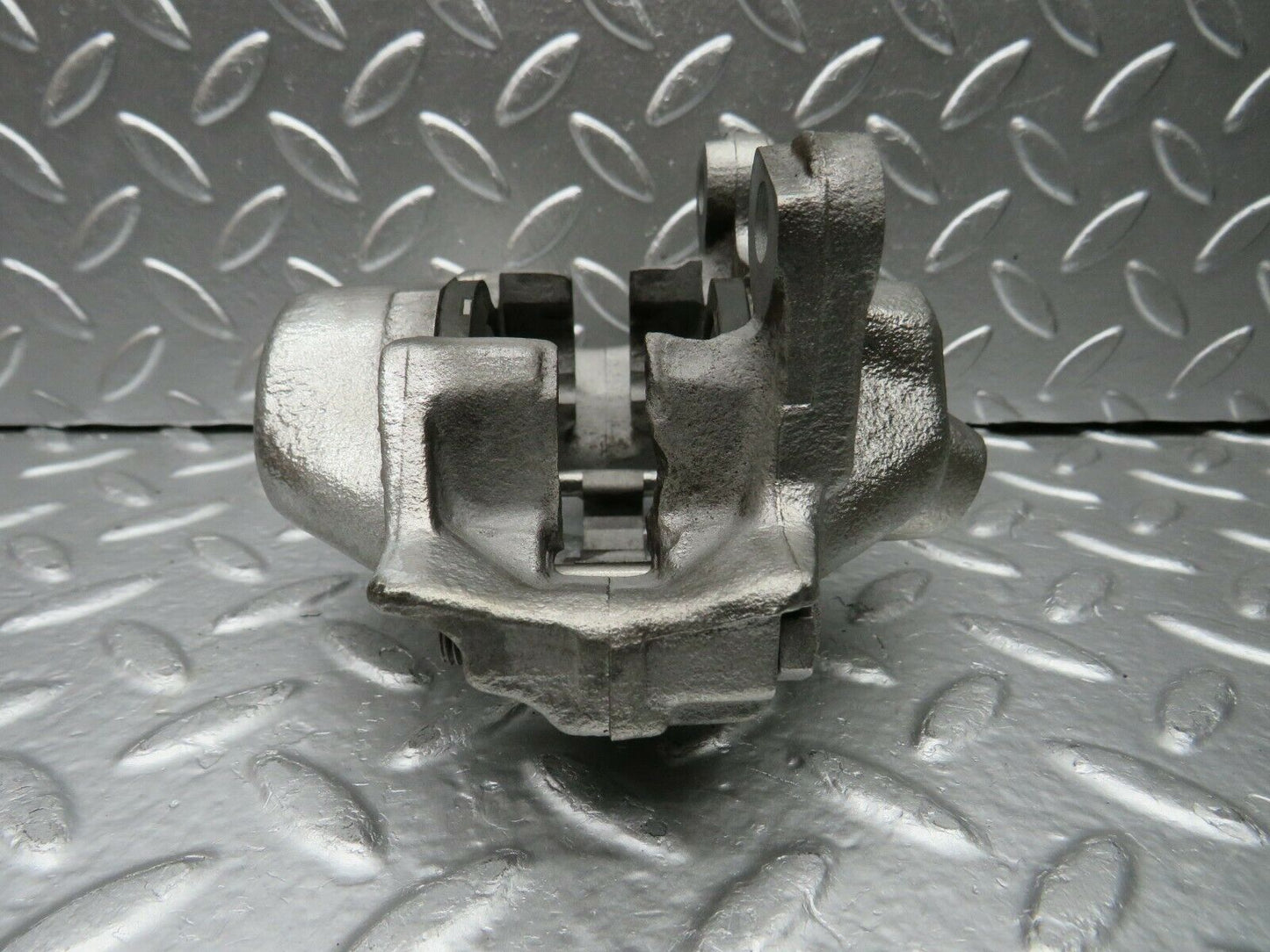 22412 Mercedes-Benz C124 E220 Coupe Rear Right Brake Caliper Lucas 42