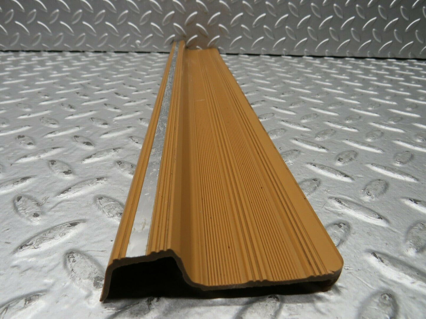 21998 Mercedes-Benz S123 280TE Wagon Rear Right Door Sill Trim Palomino