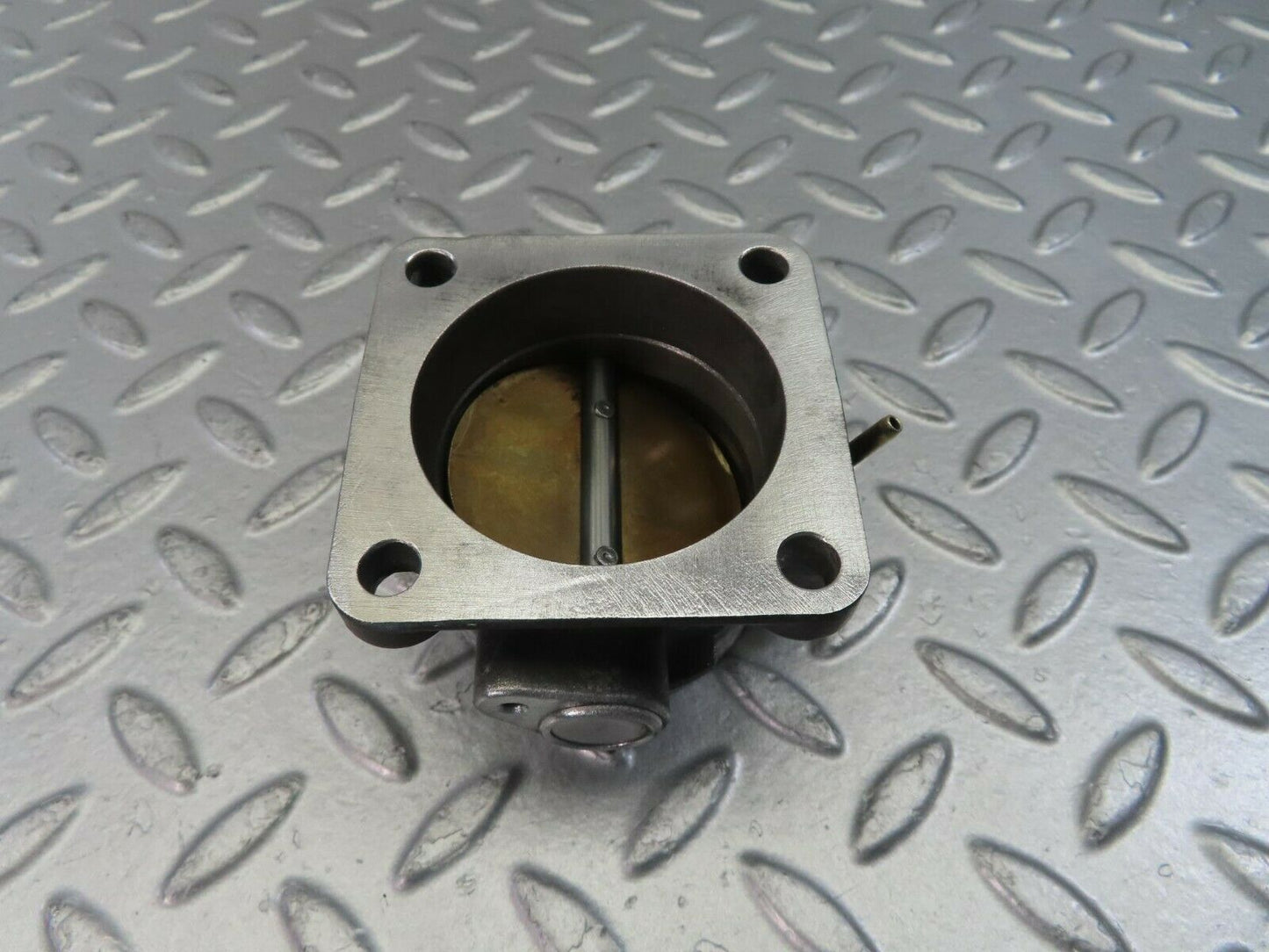 10796 Mercedes-Benz W123 230E Throttle Body
