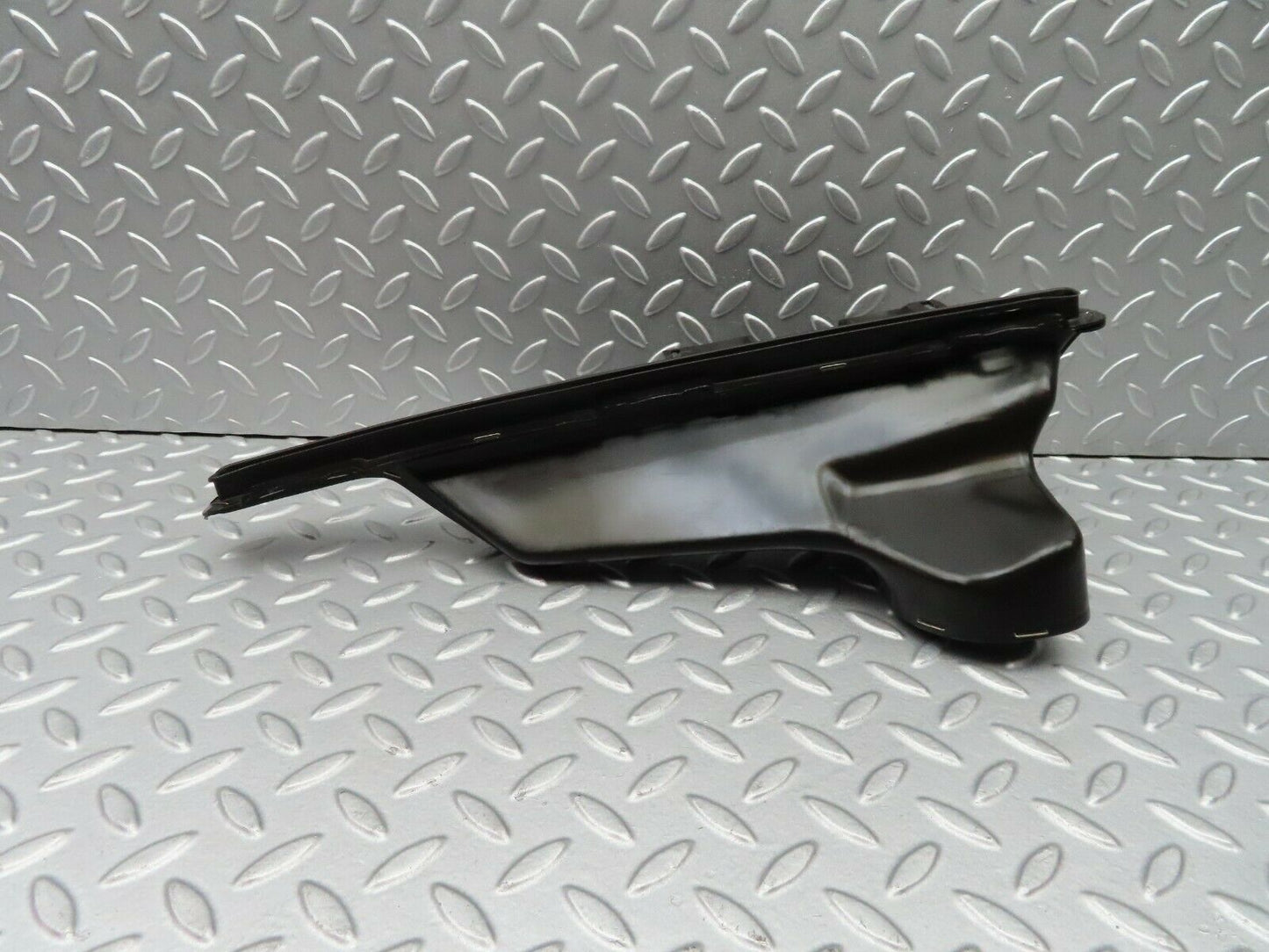 5444 Mercedes-Benz W124 230E Air Vent Duct Left 1248300319