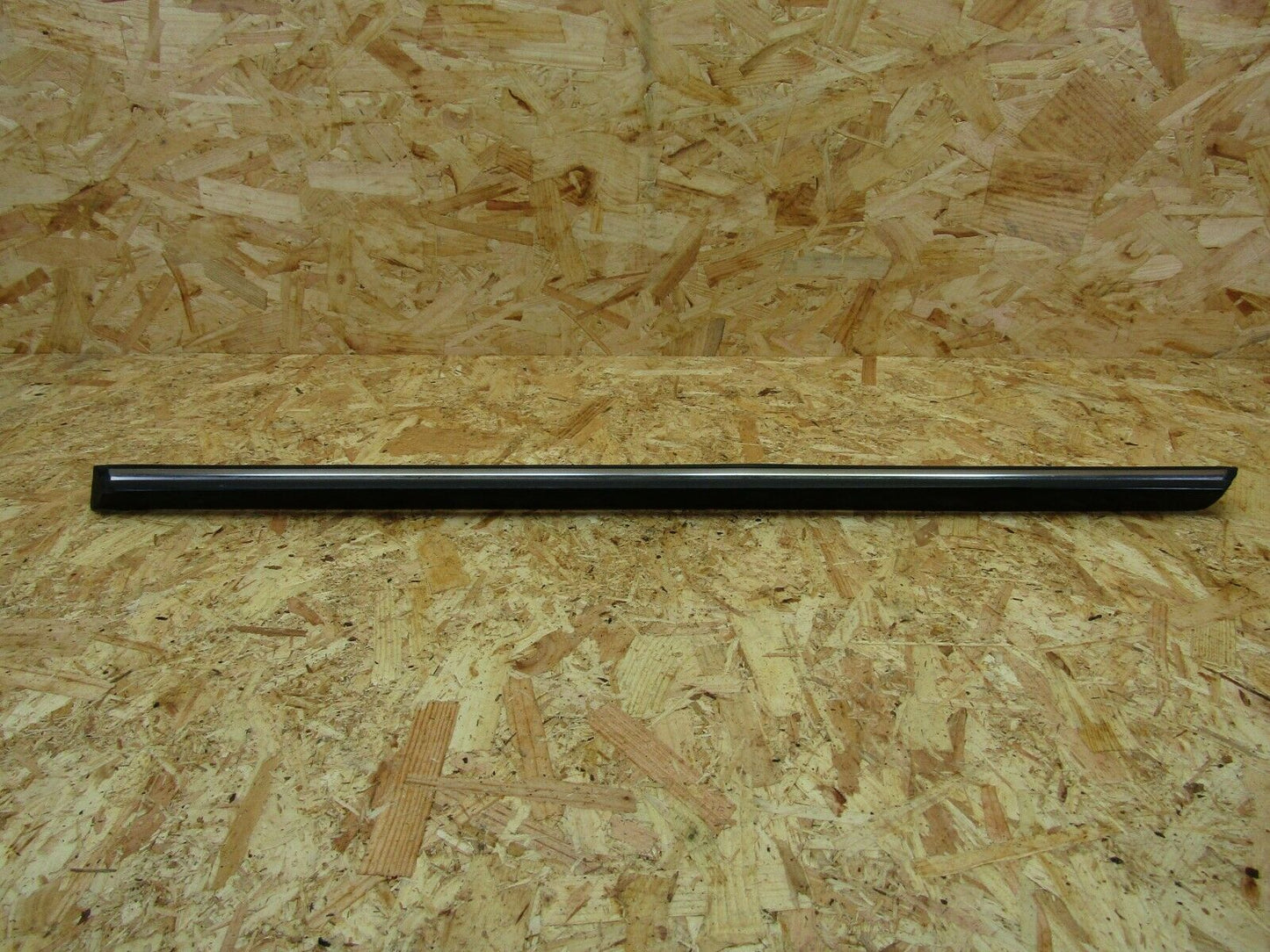 2170 Mercedes-Benz W116 350SE Rear Left Door Chrome Trim
