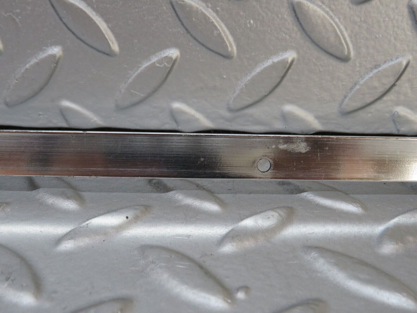 35942 Mercedes-Benz W108 Dashboard Chrome Trim