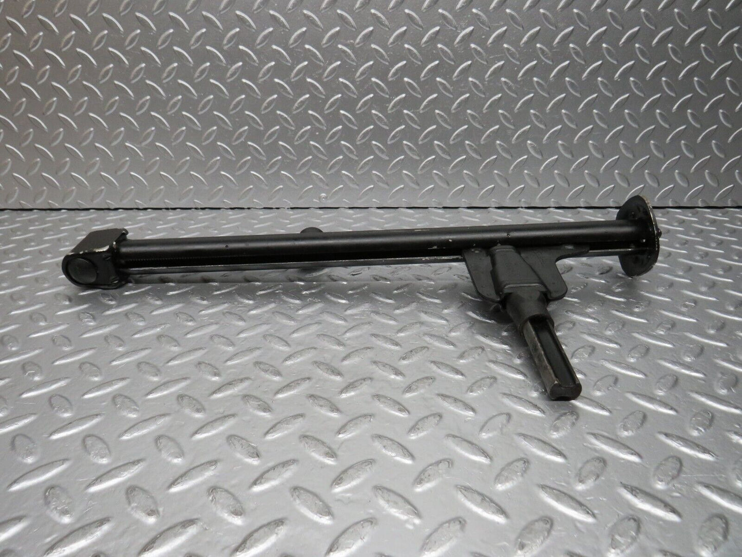30440 Mercedes-Benz W124 230E Car Jack 1245831115