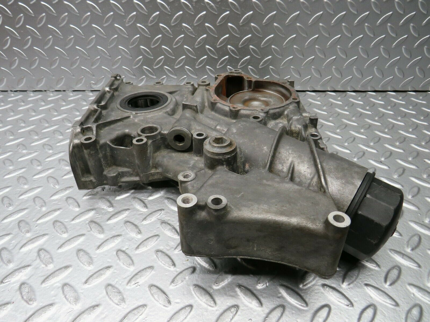 22508 Mercedes-Benz C124 E220 Coupe Timing Chain Cover 1110150401