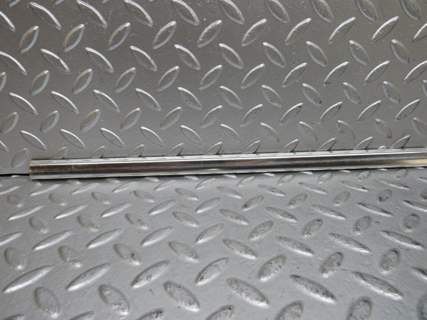 28882 Mercedes-Benz W123 230E Rear Left Door Chrome Moulding Trim