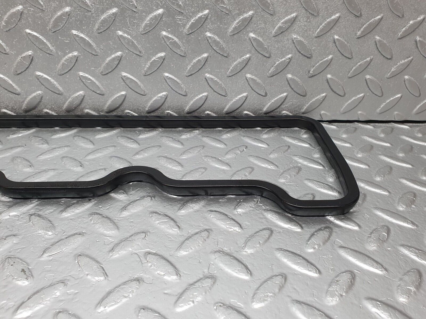 43714 Mercedes-Benz C126 380SEC Coupe Valve Cover Gasket 1160161421