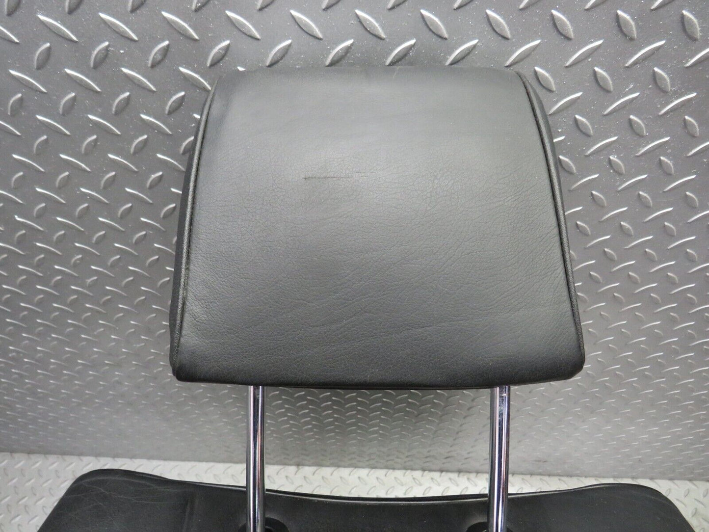 37883 Mercedes-Benz A124 320E Cabriolet Front Right Electric & Heated Seat Leather Black