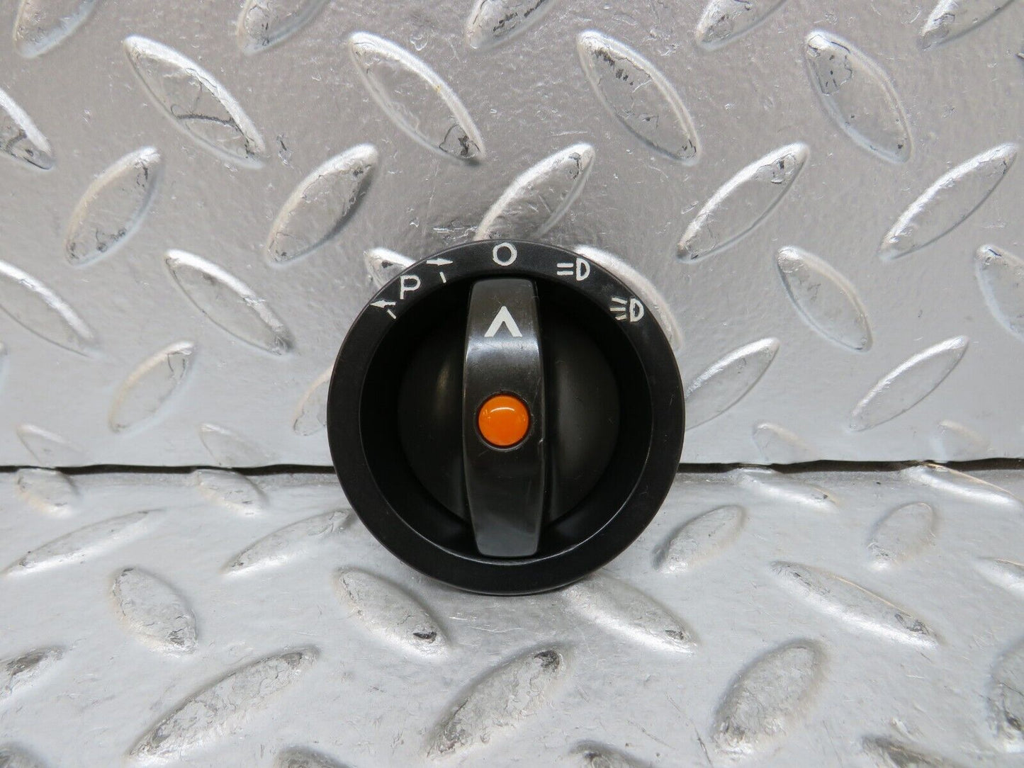 27874 Mercedes-Benz W123 280E Headlight Switch Black Collar And Knob