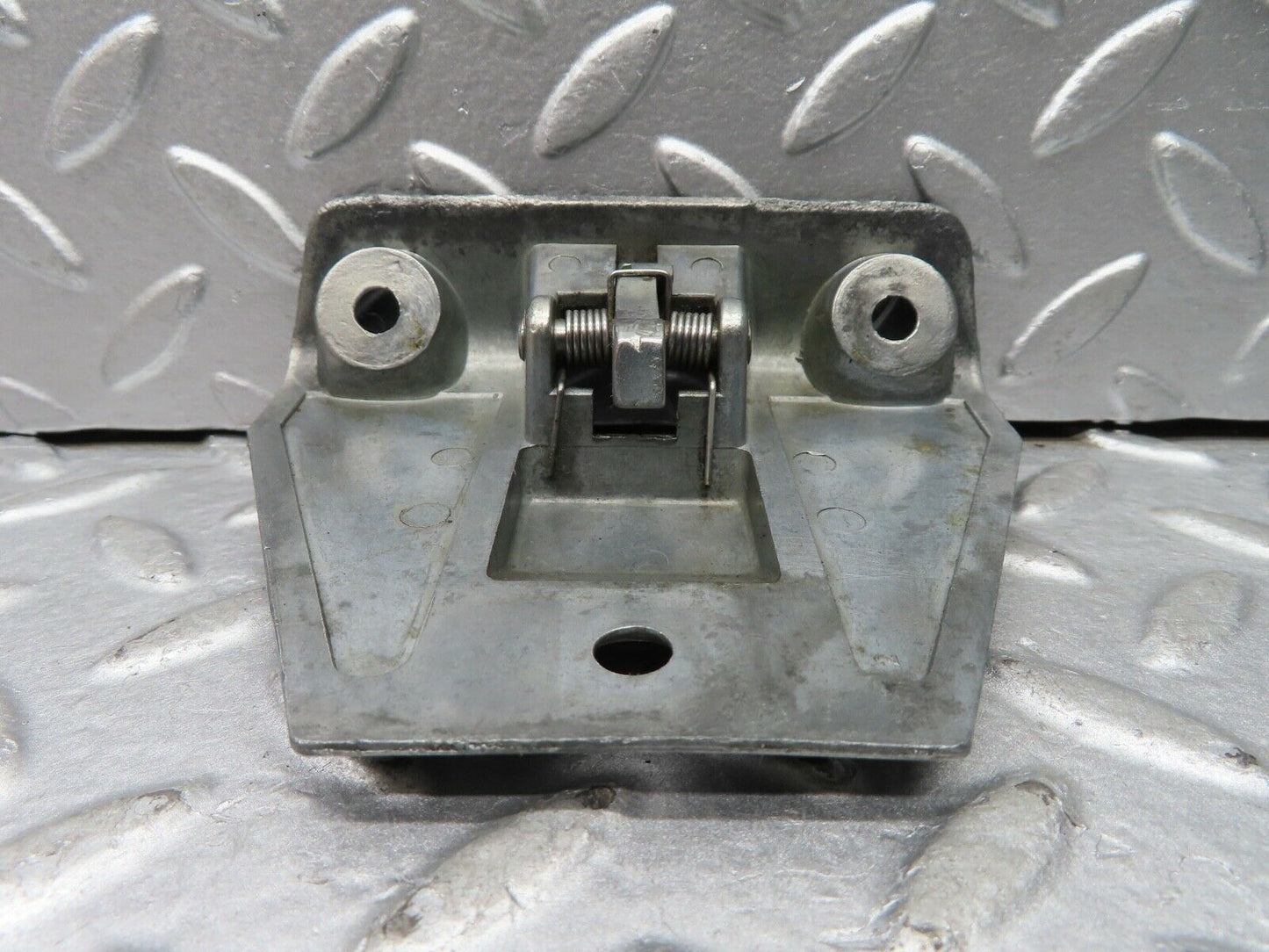 20346 Mercedes-Benz W114 280CE Coupe Trunk Lock Latch