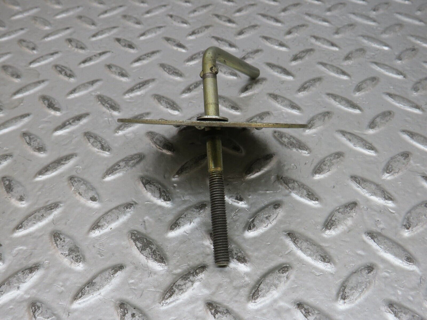 28299 Mercedes-Benz S123 240D Wagon Spare Wheel Holder