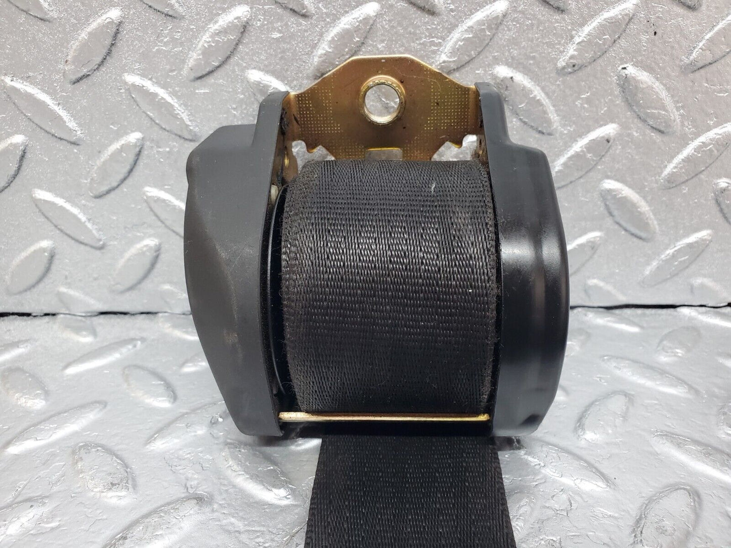 44519 Mercedes-Benz W123 280E Front Right Seat Belt With Buckle 1238602686 1268605069