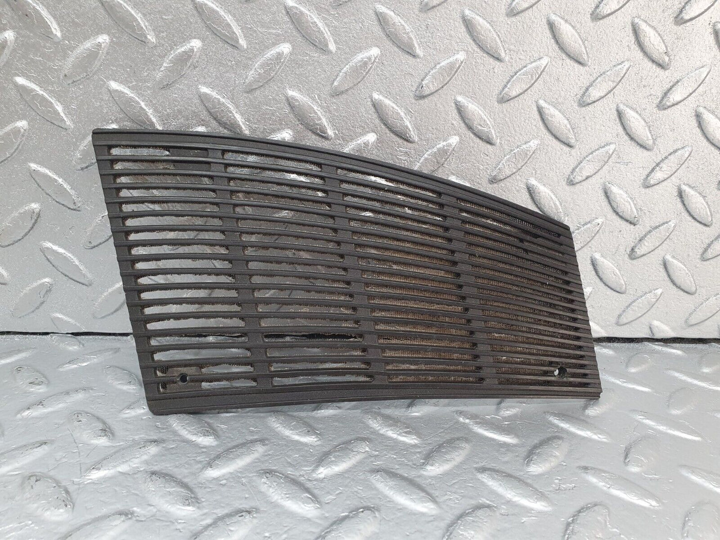 43675 Mercedes-Benz C126 380SEC Coupe Dashboard Speaker Cover Right Side