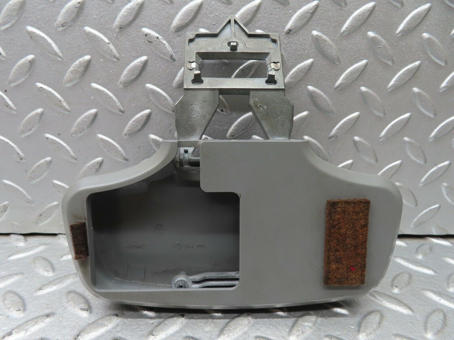 19424 Mercedes-Benz C140 CL420 Coupe Rear View Mirror Bracket
