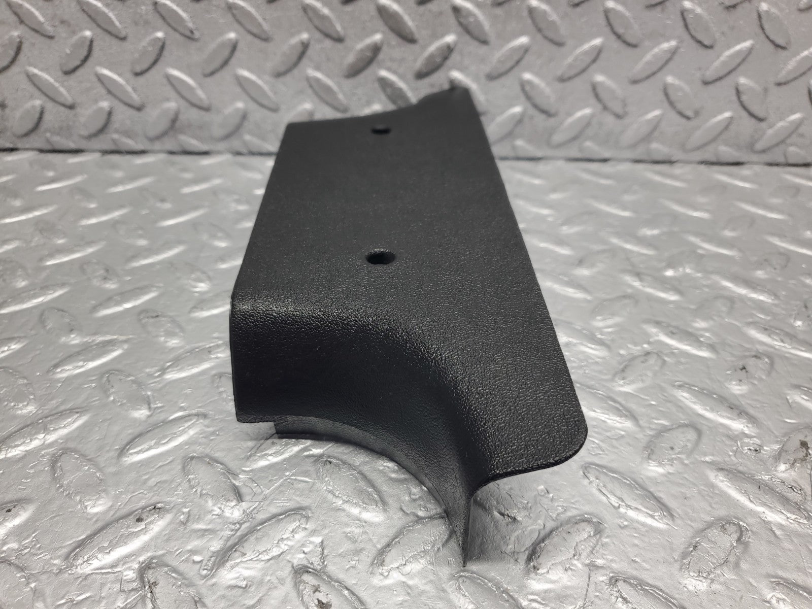W201 Baby Benz b pillar bottom cover left used OEM