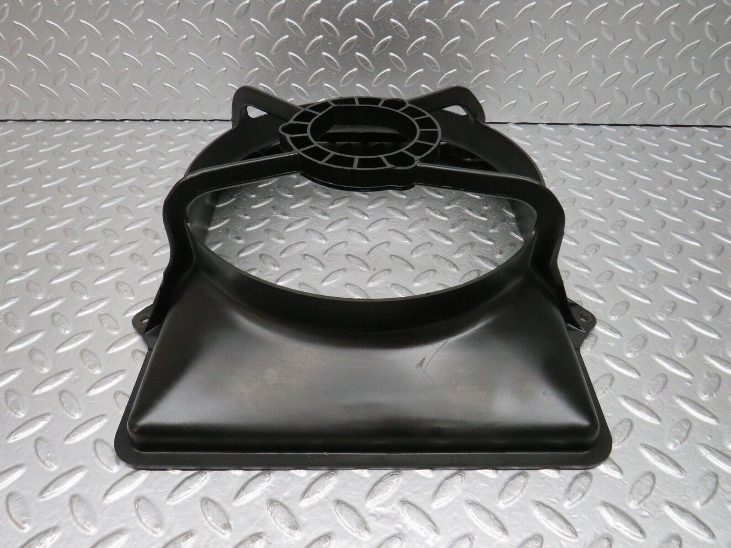 29969 Porsche 924 Radiator Fan Shroud Fan Cover 477121207