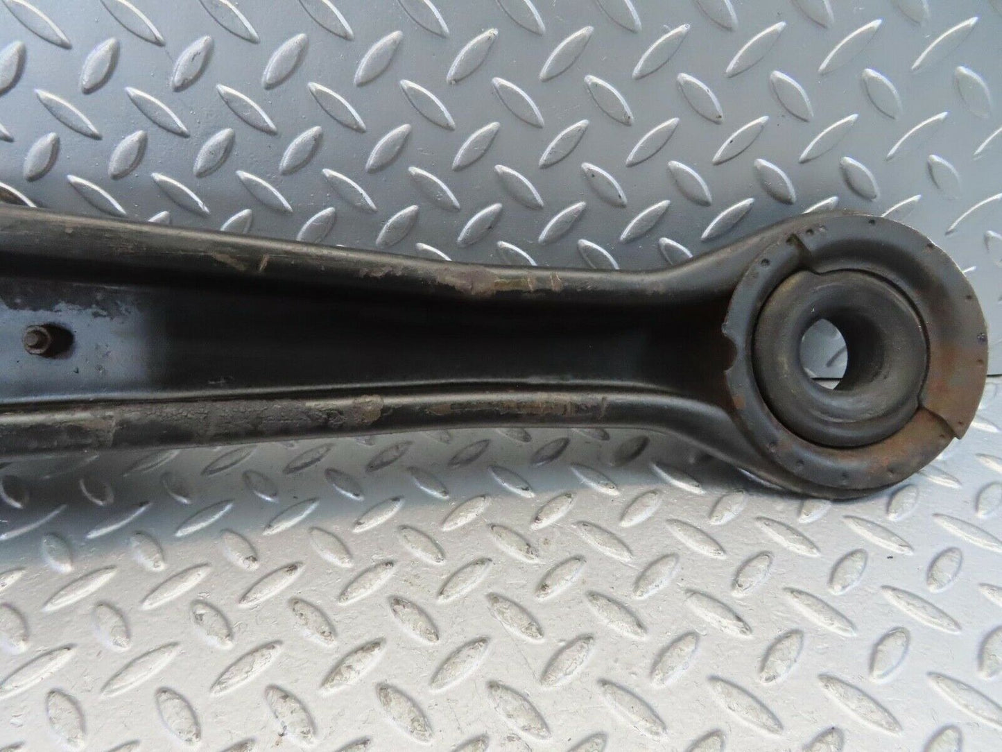 11628 Mercedes-Benz W108 280SE Rear Left Axle Spring Coil Mount