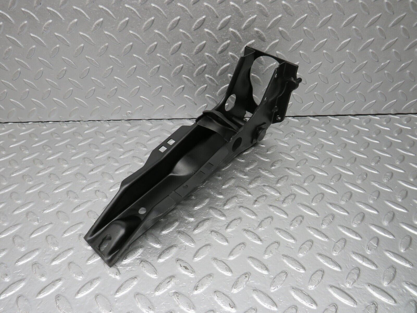 40403 Mercedes-Benz W110 230 Brake Pedal Bracket