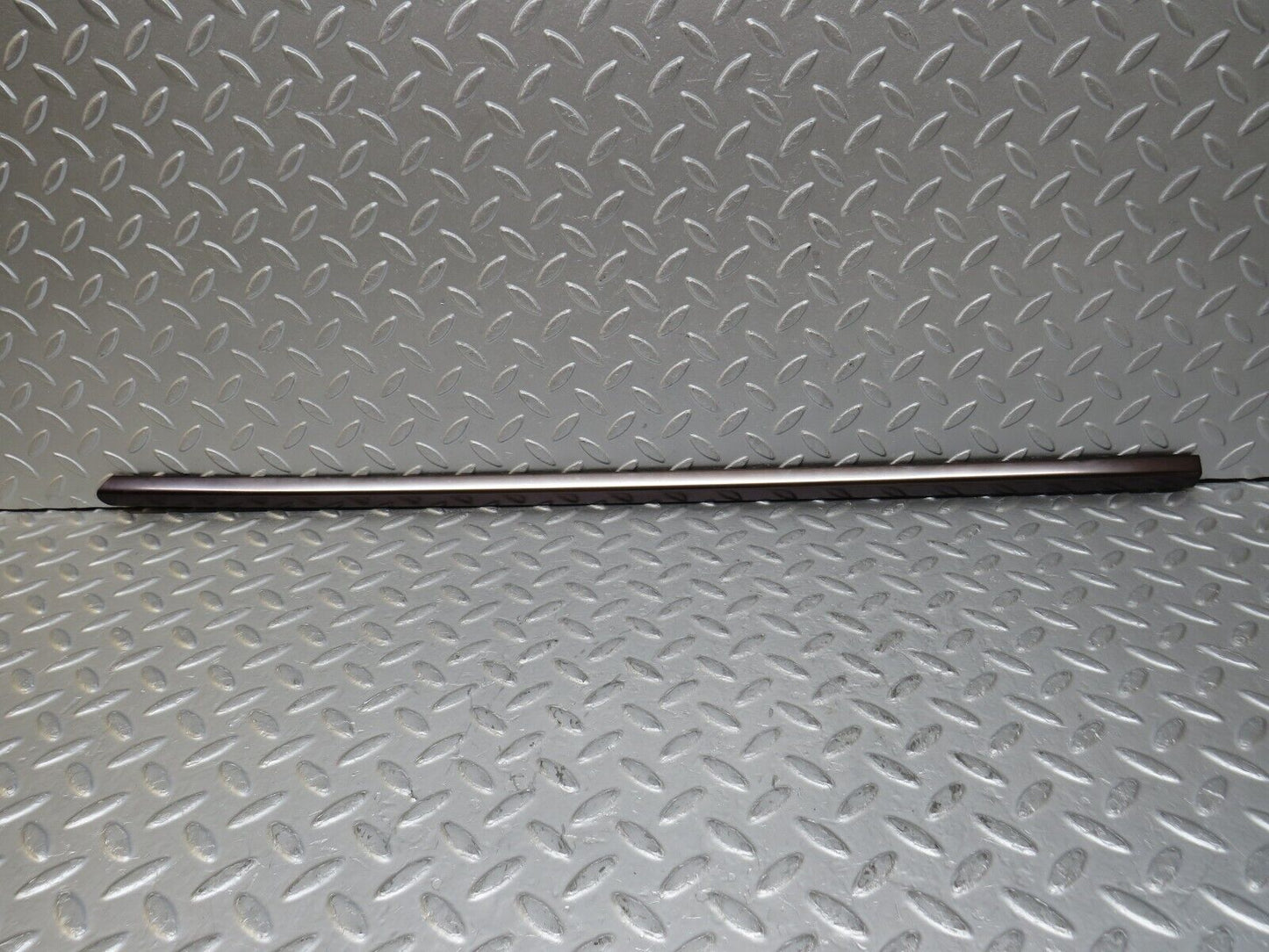 35082 Mercedes-Benz W210 320E Rear Right Door Window Exterior Trim