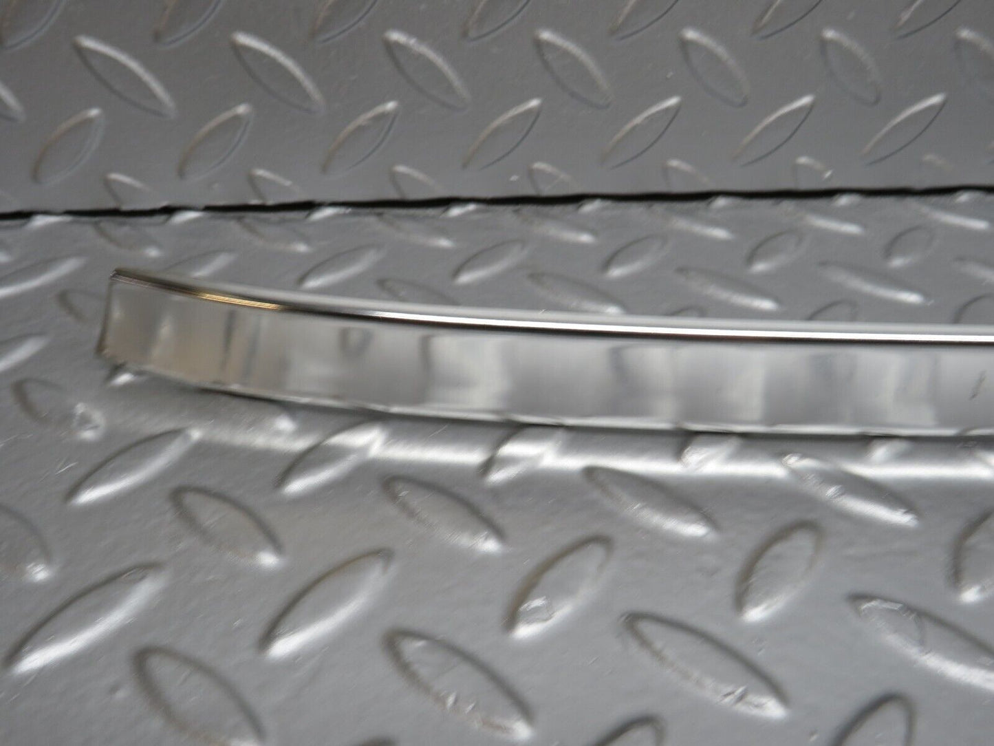40204 Mercedes-Benz R107 Hardtop Roof Chrome Left Side