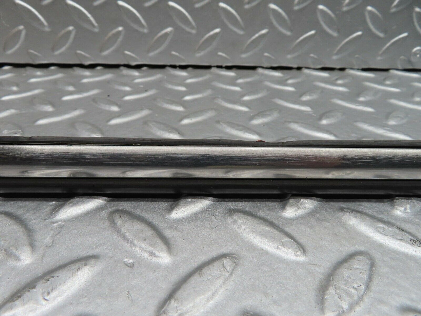 20961 Mercedes-Benz W114 250CE Coupe Rear Right Fender Wing Centre Moulding Trim