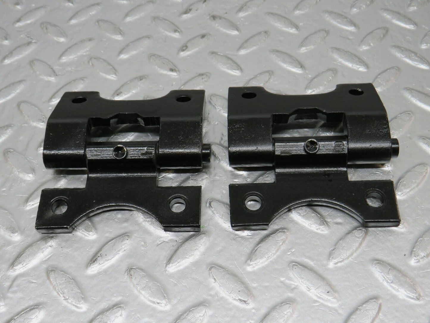 33554 Mercedes-Benz C107 R107 Door Hinge Right