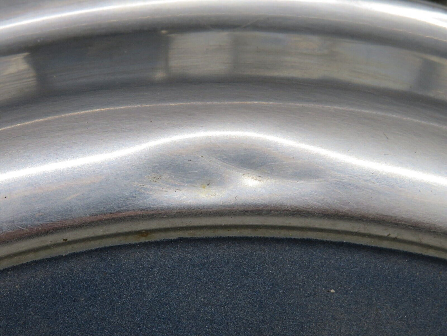 37467 Mercedes-Benz W109 300SEL Wheel Hub Cap 14"