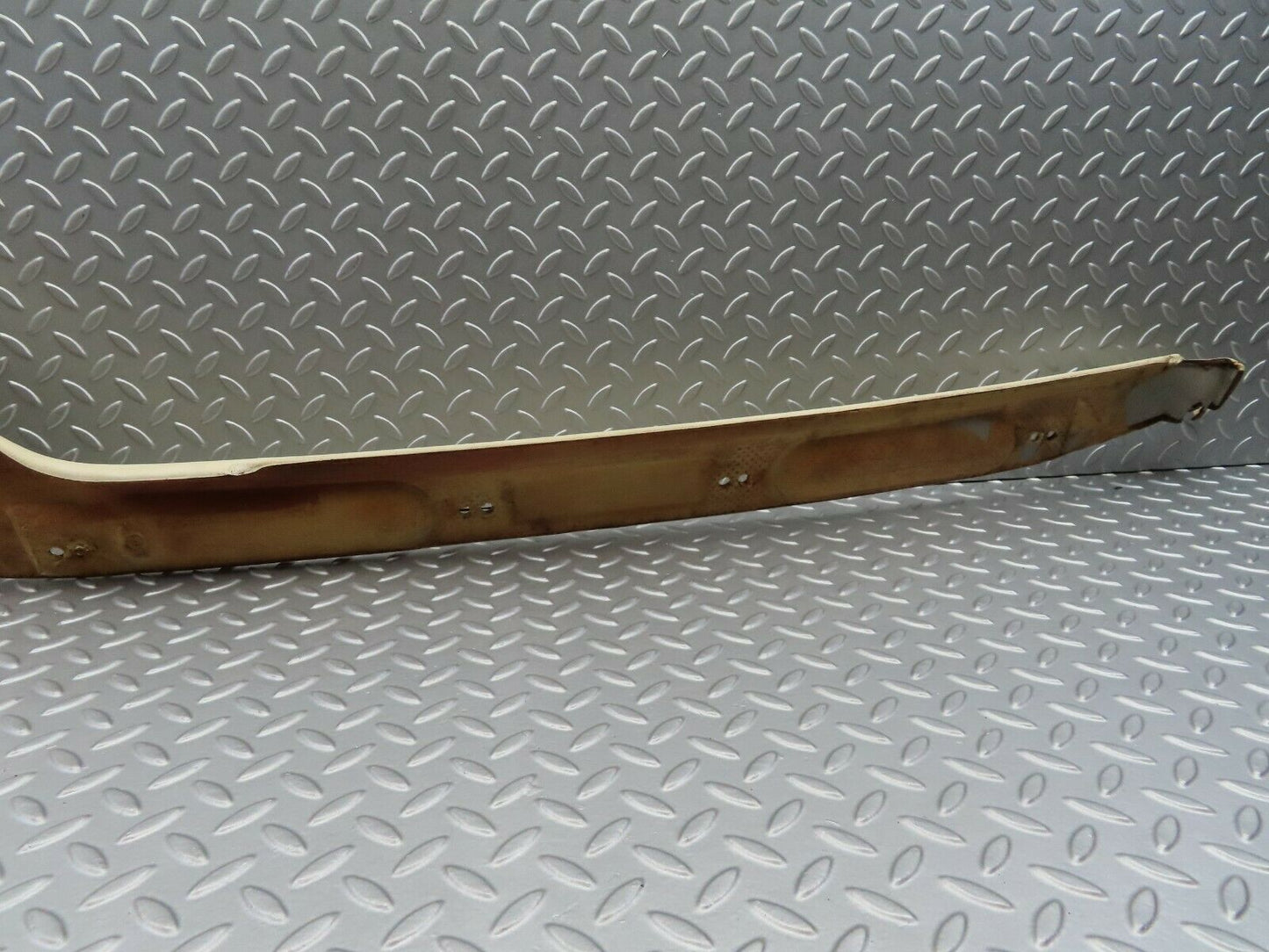 6893 Mercedes-Benz C107 350SLC Coupe C Pillar Cover Left Side