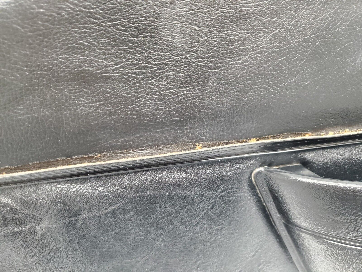 46420 Mercedes-Benz C123 280CE Coupe Left Door Card Black Leather 1237270564
