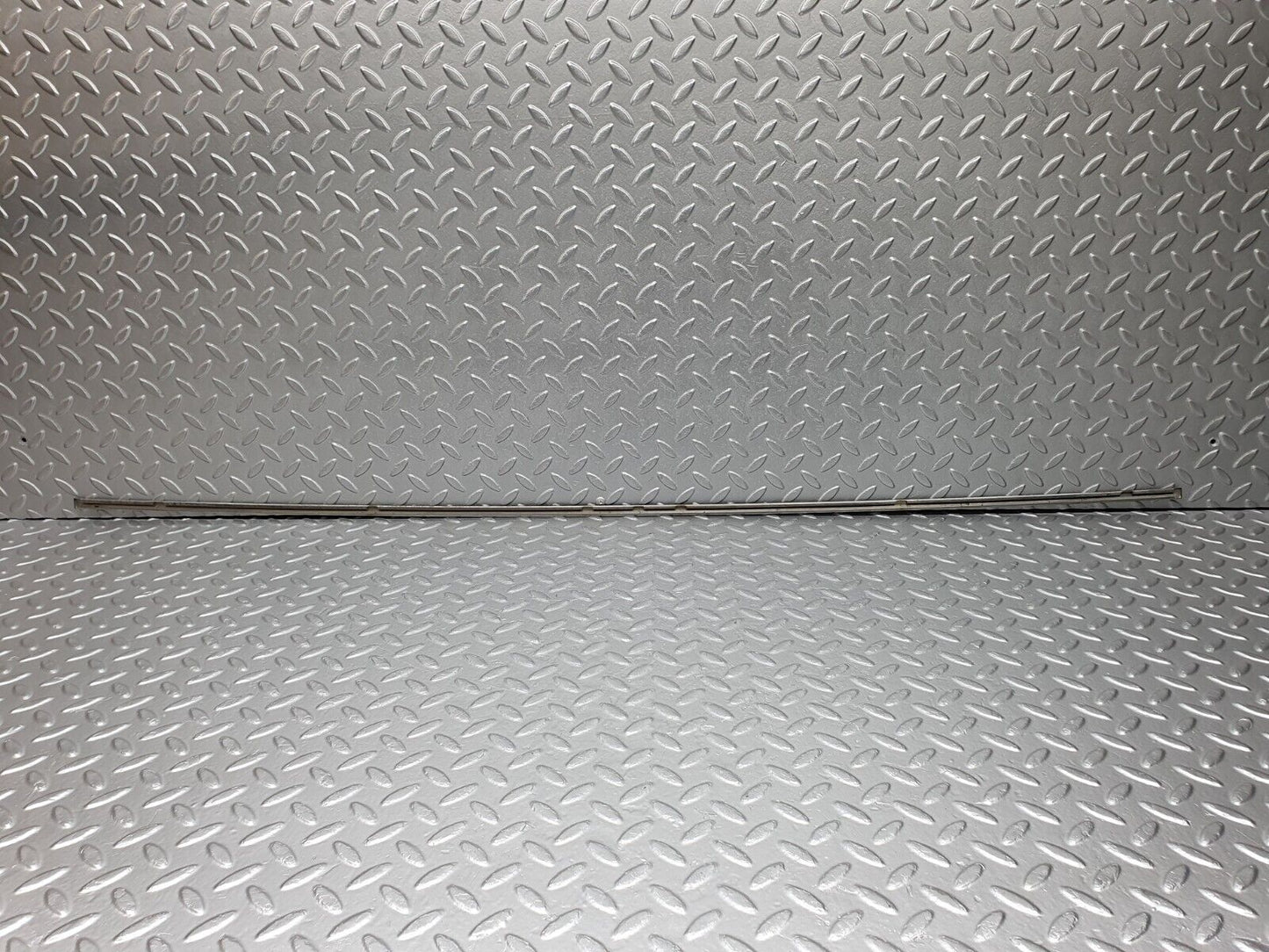 41299 Mercedes-Benz S124 E220 Wagon Tailgate Handle Chrome Moulding Trim