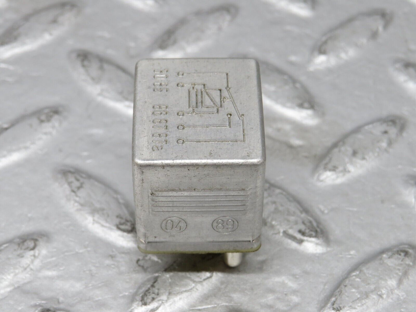 36707 Mercedes-Benz W201 190E Multi Purpose Relay 0015420219