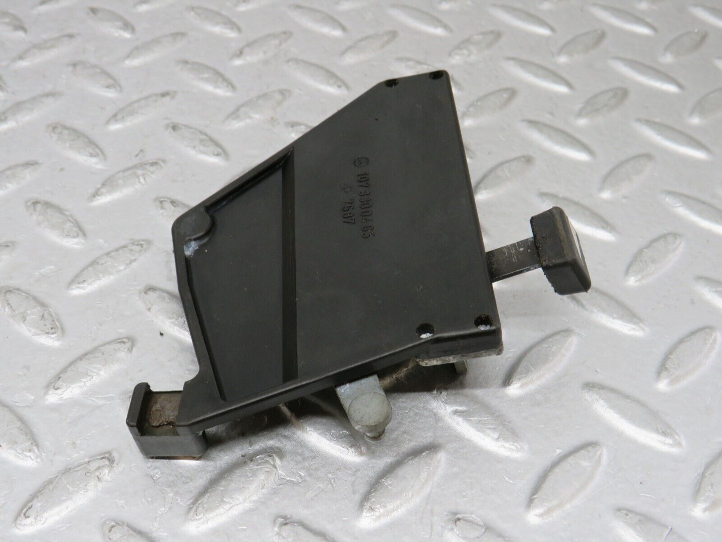 35540 Mercedes-Benz R107 280SL Air Vent Control Lever Right 1078300485
