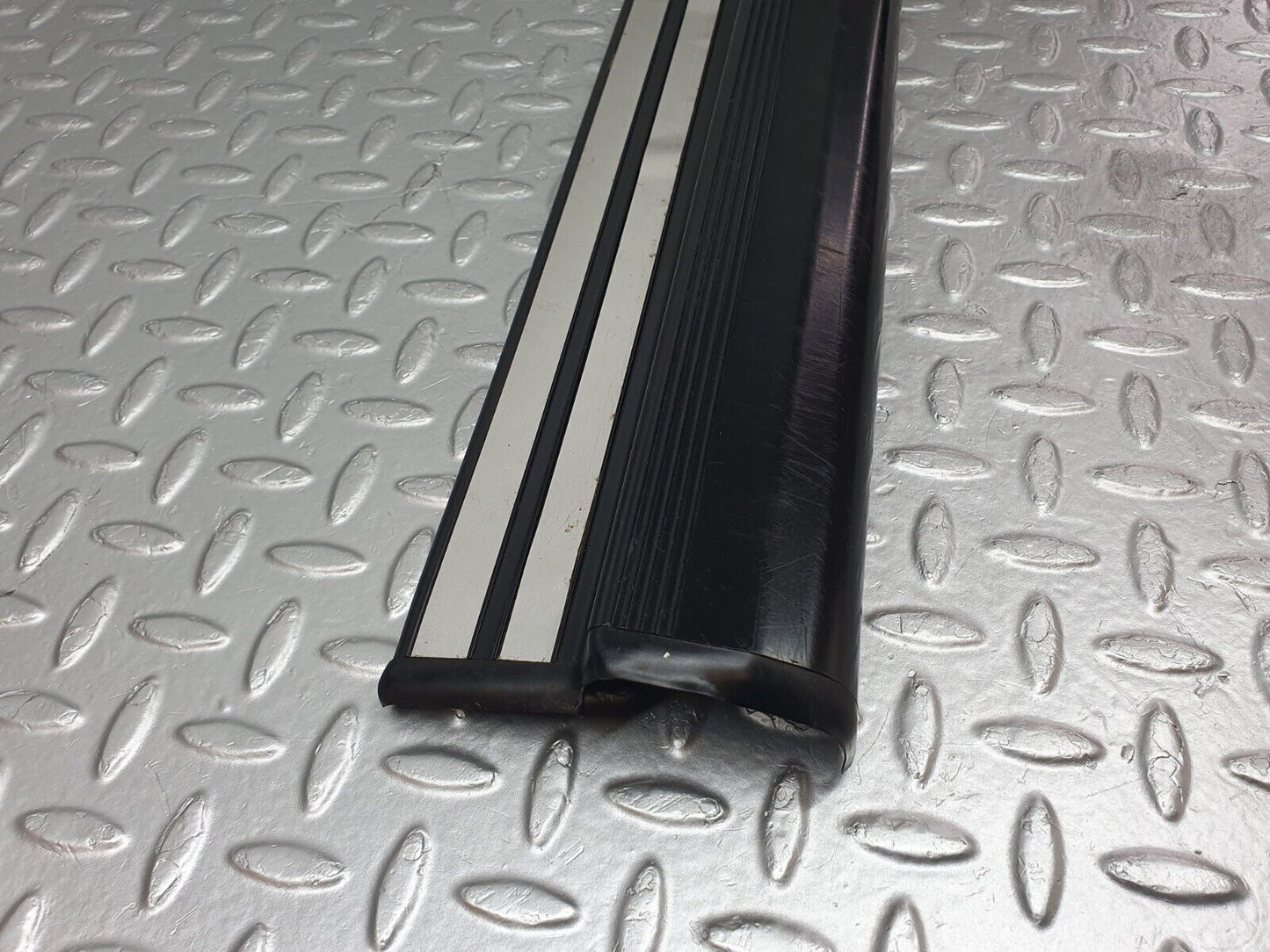 41768 Mercedes-Benz W202 C200 Front Right Door Sill Trim 2026800735