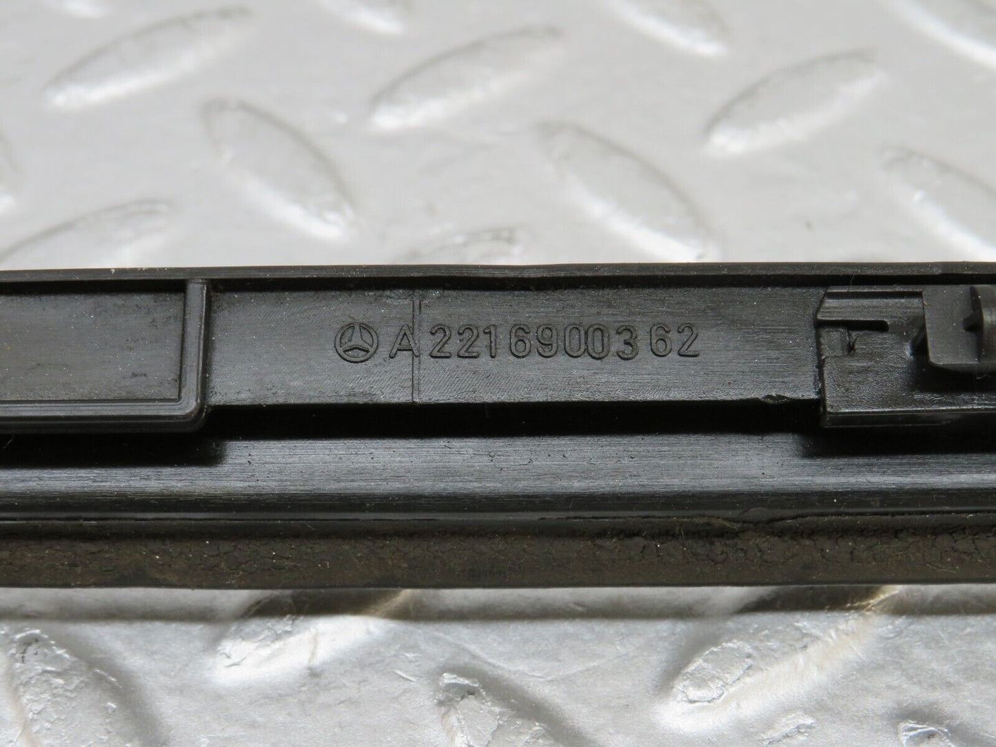 35259 Mercedes-Benz W221 Rear Left Door Lower Seal Trim 2216900362