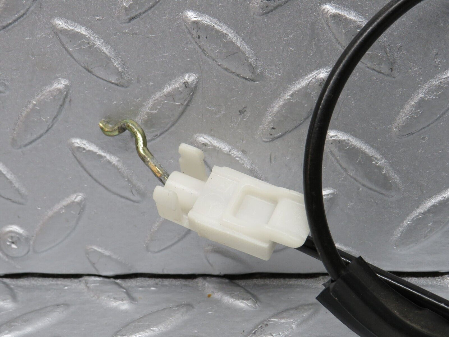 38476 Mercedes-Benz R129 280SL Coupe Door Lock Cable