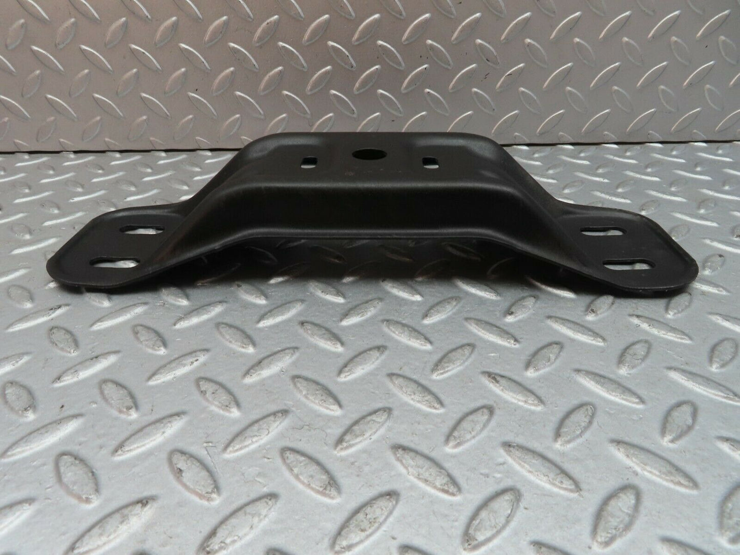 9574 Mercedes-Benz C124 300CE Coupe Gearbox Mount Bracket