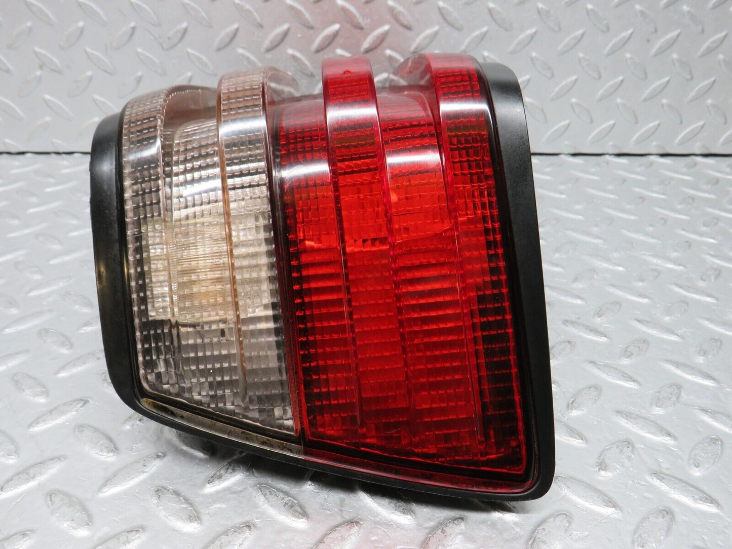 37847 Mercedes-Benz A124 320E Cabriolet Tail Light Left Side