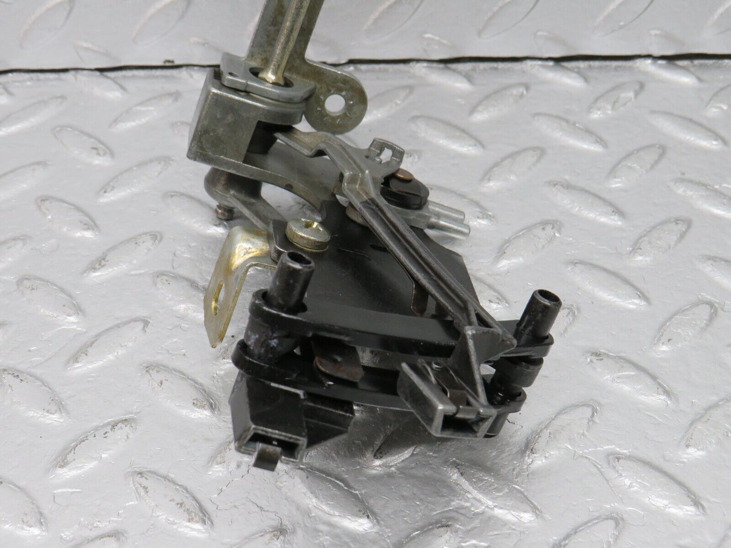 39882 Mercedes-Benz R107 350SL Coupe Heater Control Mechanism
