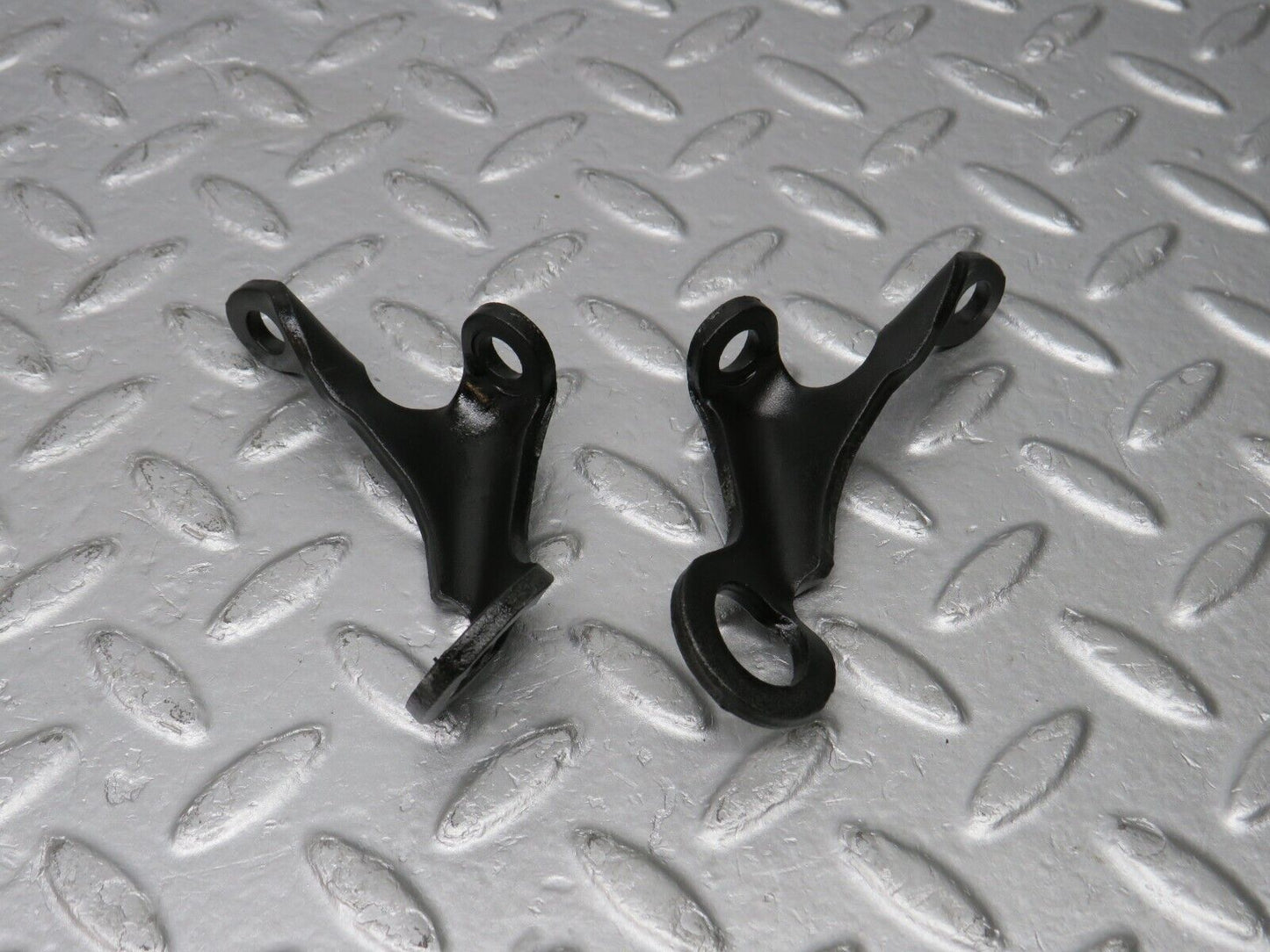 39241 Mercedes-Benz R107 500SL Engine Lifting Eyes Hooks