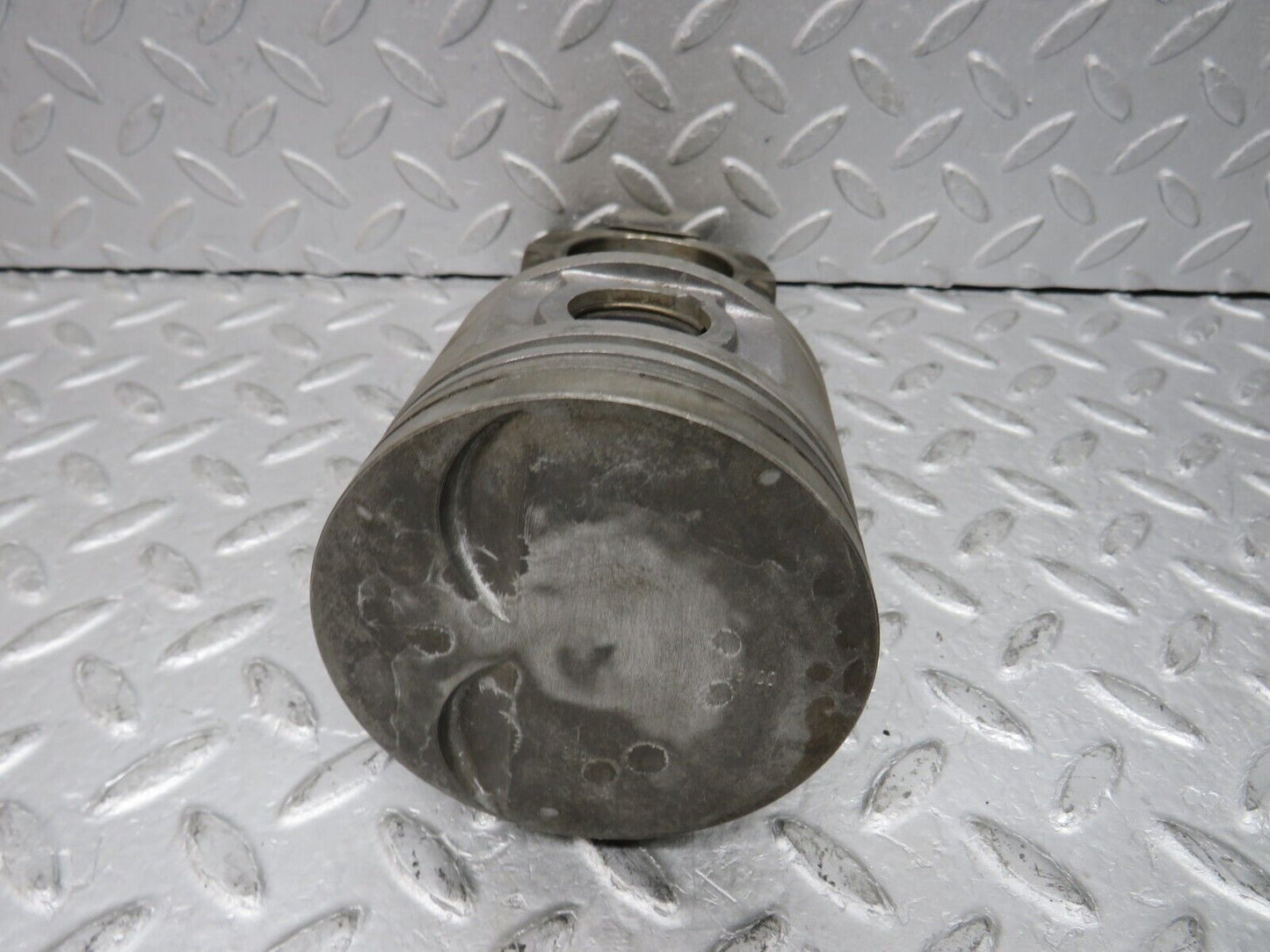 37626 Mercedes-Benz W109 300SEL Piston With Connecting Rod 91.5 mm